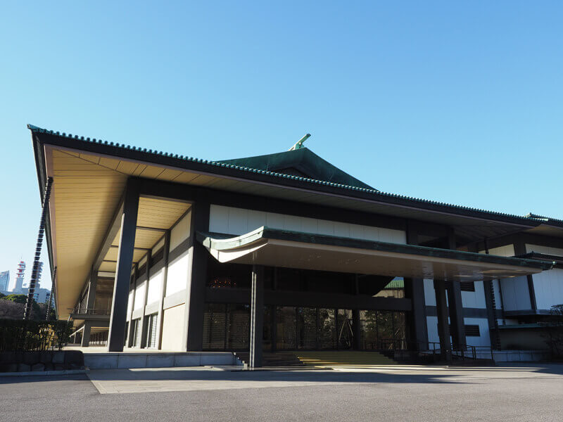 Kita-kuruma-yose (porche norte para carros)1