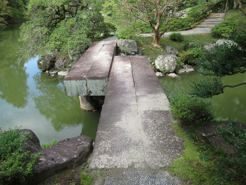 Pont Tsukabashi・Pont Yatsuhashi (en zigzag planches) sur l’Etang Nord3