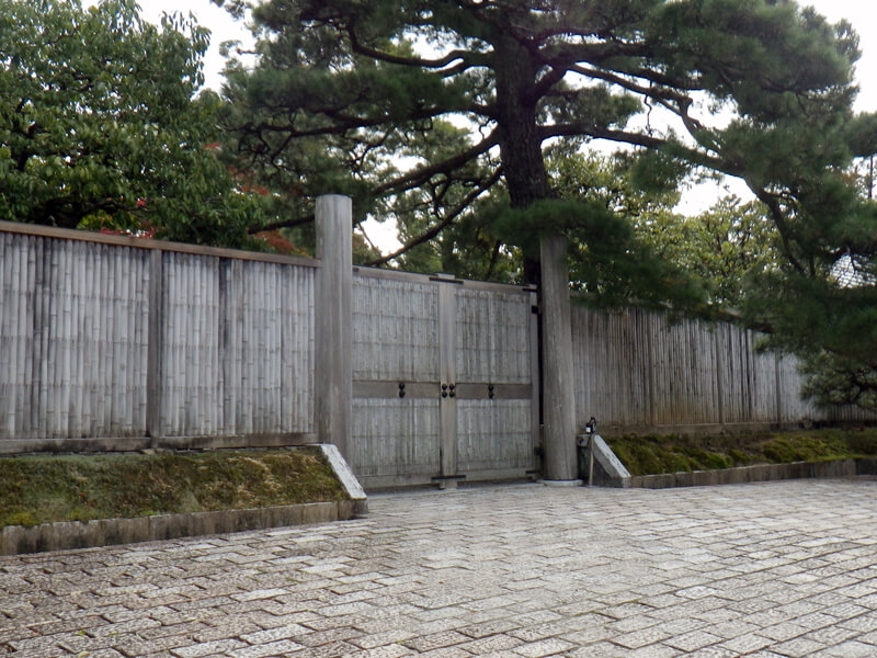 Porte Omotesomon・Porte Miyukimon1