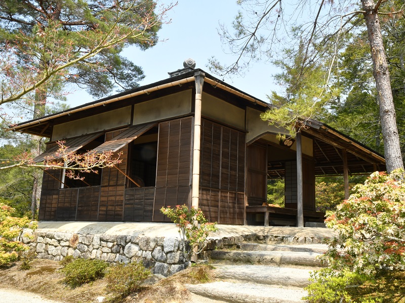 Kyūsuitei Pavilion (in the Upper Villa)1